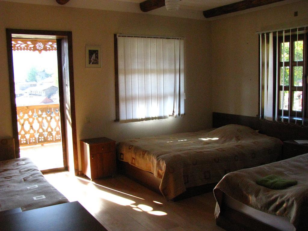 Guest House Shina Omalo Room photo